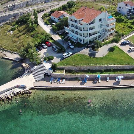 Apartments Vila 4M Ražanac Kültér fotó