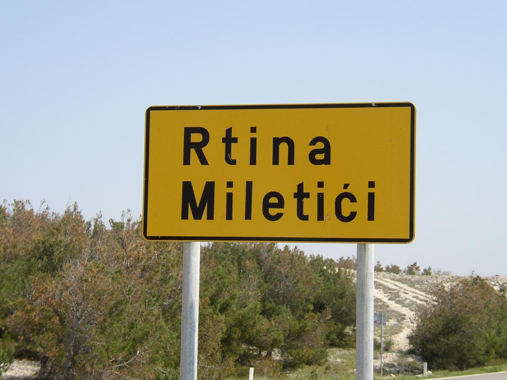Apartments Vila 4M Ražanac Kültér fotó