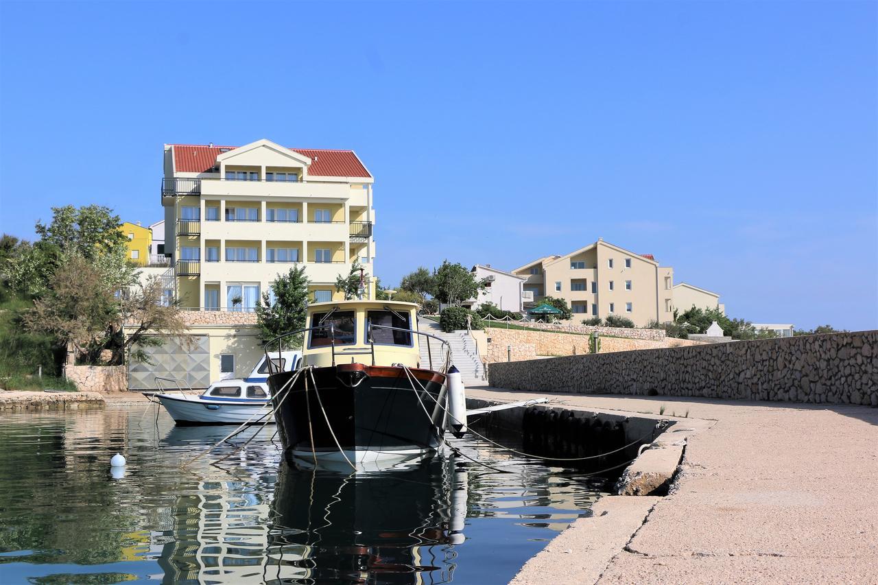 Apartments Vila 4M Ražanac Kültér fotó