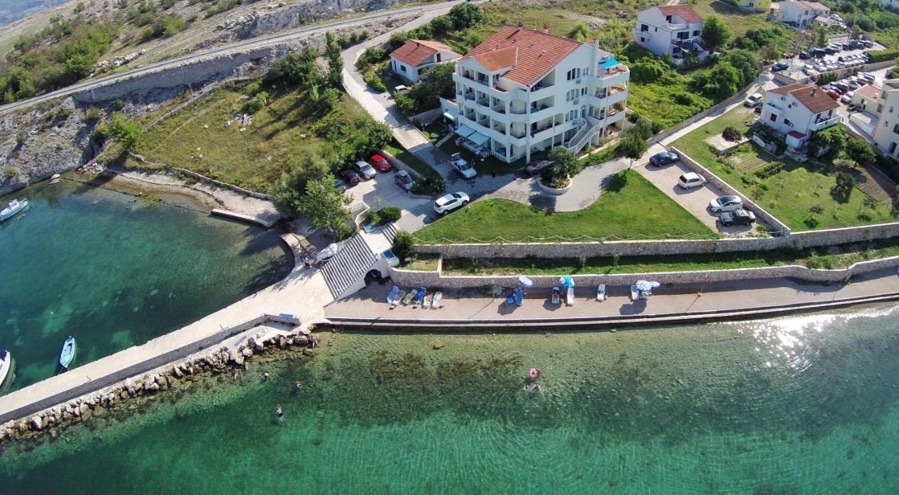 Apartments Vila 4M Ražanac Kültér fotó